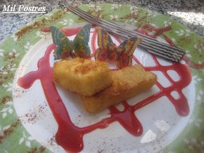 Crema frita con salsa de fresas Crema frita con salsa de fresas