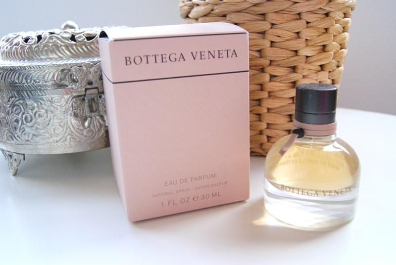 Cosmeticos en mi tocador Cosmeticos en mi tocador