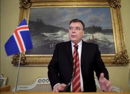 Islandia (su justicia) exculpa al expresidente de negligencia