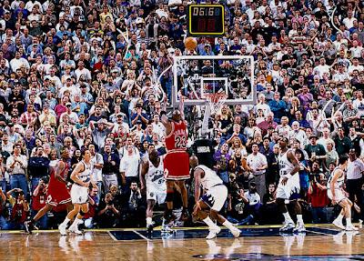 Michael Jordan, último tiro para ganar su 6º anillo