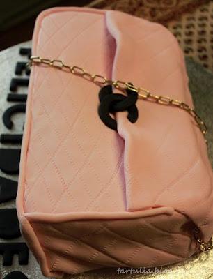 Brownie de chocolate. Tarta Bolso Chanel Brownie de chocolate. Tarta Bolso Chanel