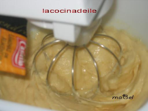 Tarta de Santiago (tarta de almendras gallega) Tarta de Santiago (tarta de almendras gallega)