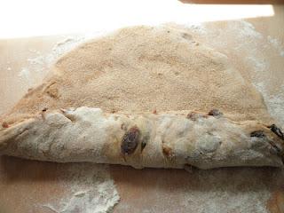 Pan dulce de canela con pasas y nueces Pan dulce de canela con pasas y nueces