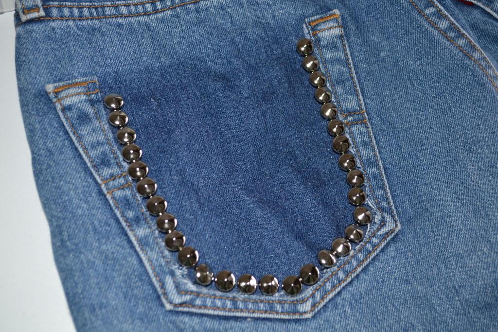 DIY: Tachuelizate! Image Hosted by ImageShack.us
