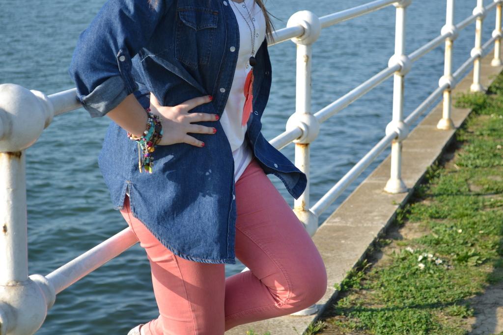 Coral con denim Image Hosted by ImageShack.us