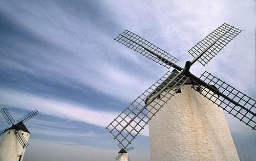 Molinos en Tomelloso, Ciudad Real, Espana... ahí vive nuestra Teresa. “Loslibrosdeteresa” en Mi Librería.