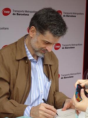 Carlos González existe. Carlos González existe.