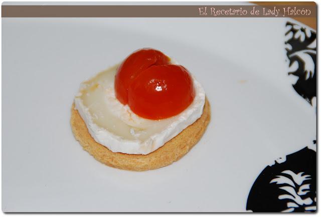 Mariquitas de tomate, queso y aceitunas Mariquitas de tomate, queso y aceitunas