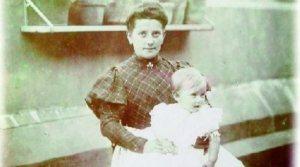 NIÑERA LAS AÑAS (en el recuerdo)