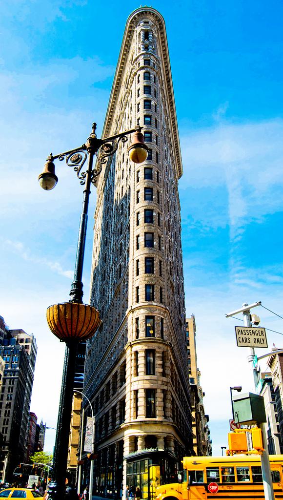 Aceite de nuez. Periplo desde Times Square a Union Square pasando por Flatiron, atravesando casi todo Broadway para conseguirlo. Edificio Flatiron