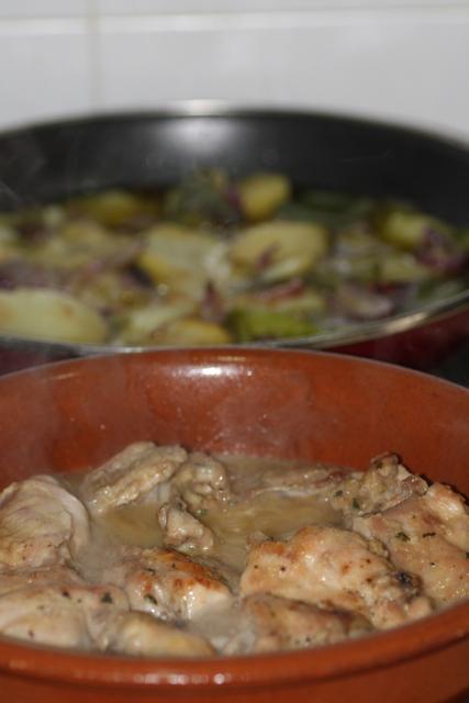 Conejo con patatas a lo pobre Image Hosted by ImageShack.us