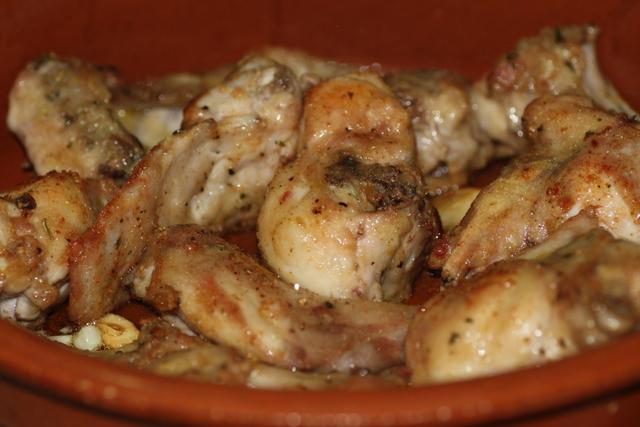 Conejo con patatas a lo pobre Image Hosted by ImageShack.us