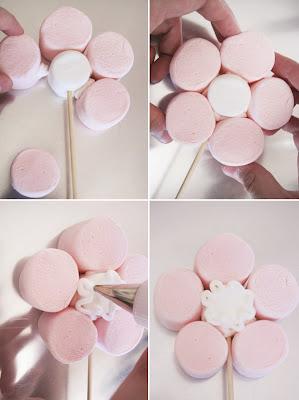 Brochetas de chuches: Tutorial flores rosas de nubes