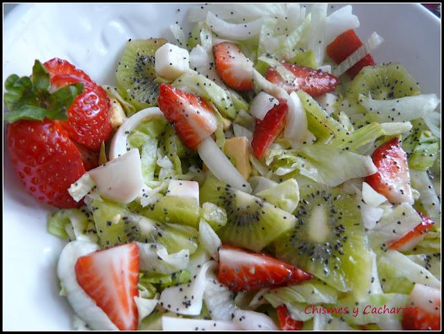 Ensalada con vinagreta de semillas de amapolas Ensalada con vinagreta de semillas de amapolas