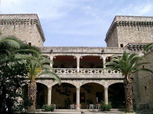 Castillo de los condes de oropesa-Author Jarandilla de la Vera (Cáceres)