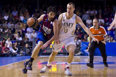 Navarro reactiva a un Barça que se asegura el primer puesto remontándole al Madrid (86-83)