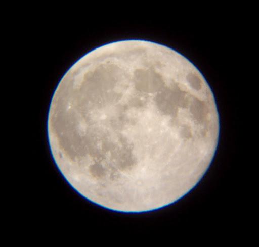 Durante este noche la Luna estará más grande y brillante que lo habitual Durante este noche la Luna estará más grande y brillante que lo habitual