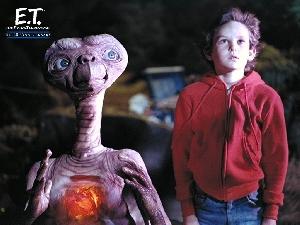 E.T. EL EXTRATERRESTRE