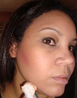 Cómo aplicar la base de maquillaje. Tips sencillos para lograr mejores resultados. Cómo aplicar la base de maquillaje. Tips sencillos para lograr mejores resultados.