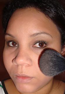 Cómo aplicar la base de maquillaje. Tips sencillos para lograr mejores resultados. Cómo aplicar la base de maquillaje. Tips sencillos para lograr mejores resultados.