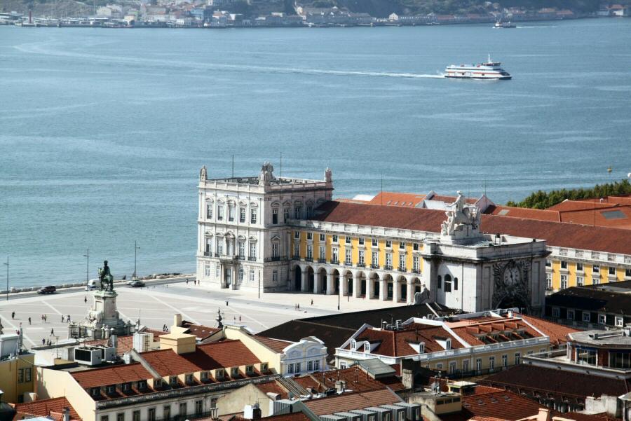 LISBOA: Fados y tranvías LISBOA: Fados y tranvías
