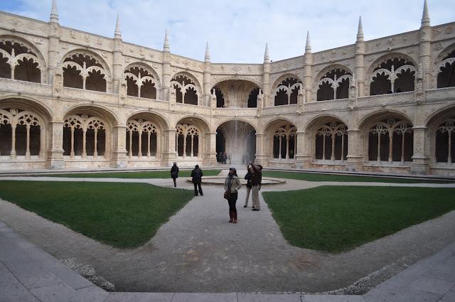 LISBOA: Fados y tranvías LISBOA: Fados y tranvías