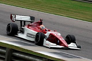 García entrena en Indianápolis con miras a la carrera de Indy Lights