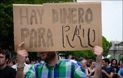 Bankia es asistida artificialmente, mientras sigue creciendo la generación perdida y Sol revienta en plena noche. Bankia es asistida artificialmente, mientras sigue creciendo la generación perdida y Sol revienta en plena noche.