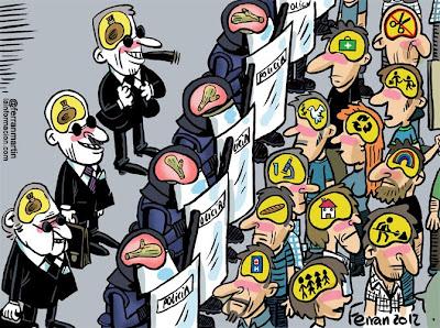 Bankia es asistida artificialmente, mientras sigue creciendo la generación perdida y Sol revienta en plena noche. Bankia es asistida artificialmente, mientras sigue creciendo la generación perdida y Sol revienta en plena noche.