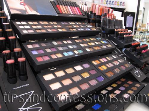 Kiss and Makeup Kiss & Makeup11