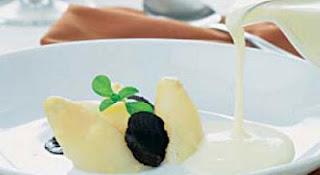 SOPA DE ESPÁRRAGOS BLANCOS CON TRUFA SOPA DE ESPÁRRAGOS BLANCOS CON TRUFA