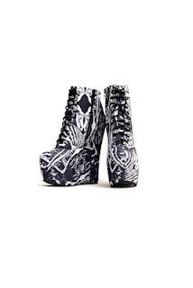 BLACKMILK : Galaxy shoes, leggings and more... BLACKMILK : Galaxy shoes, leggings and more...