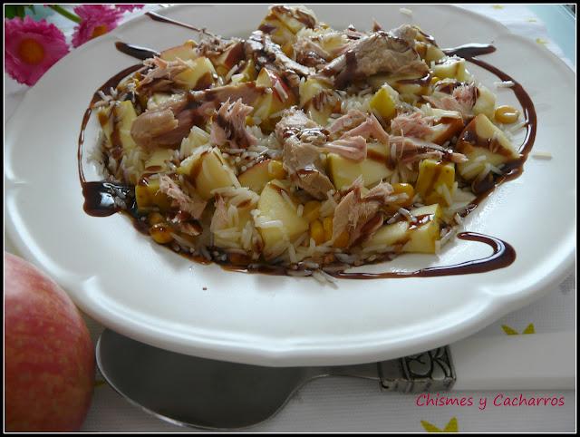 Ensalada templada de Arroz con Manzana, Maíz y Atún. Ensalada templada de Arroz con Manzana, Maíz y Atún.