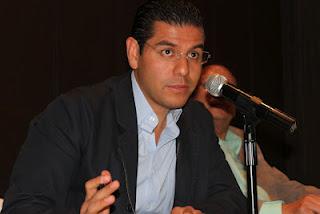 Exepción del artículo 296 me favorce: Camilo Campos Exepción del artículo 296 me favorce: Camilo Campos