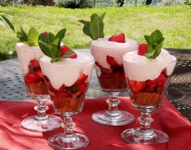 Receta: Mousse de Fresas Receta: Mousse de Fresas