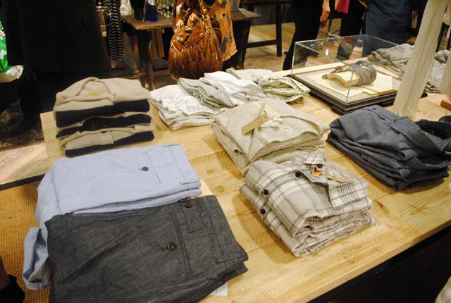 CLUB MONACO CLUB MONACO