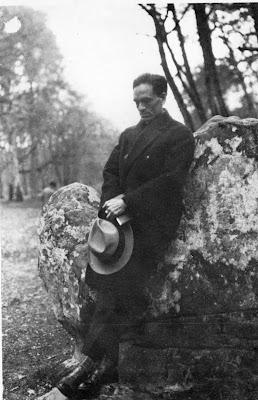 TRAS LAS PASOS DE CESAR VALLEJO EN PARIS: INTRODUCCION TRAS LAS PASOS DE CESAR VALLEJO EN PARIS: INTRODUCCION