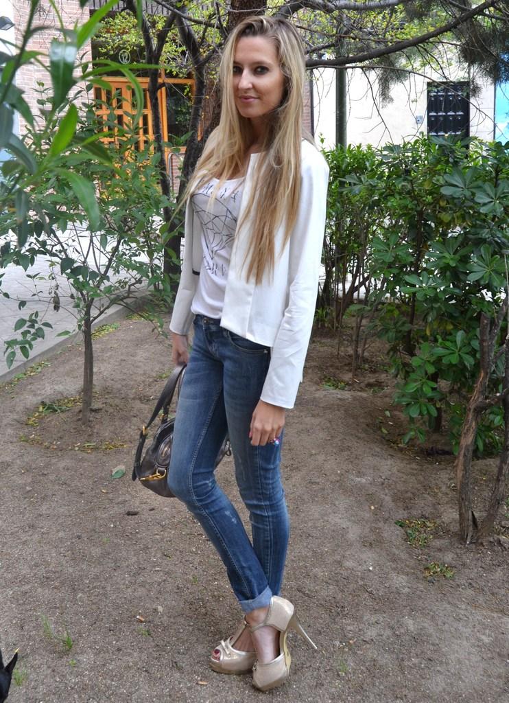 White blazer with sandals White blazer with sandals