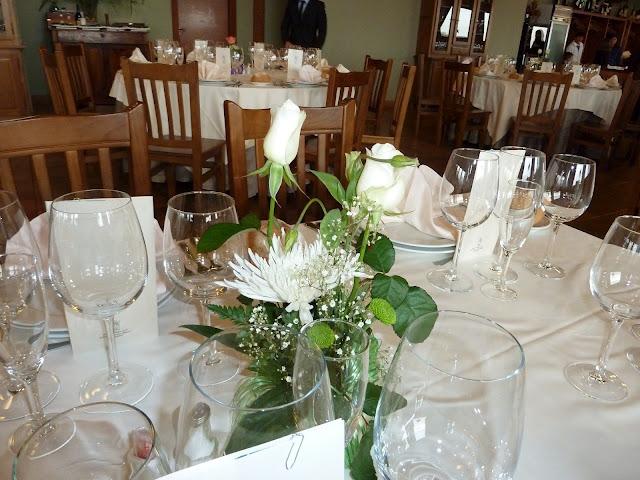 DIY: Centros de mesa con vasos de vino DIY: Centros de mesa con vasos de vino