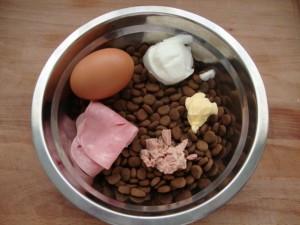PetFoodTrucos Los 7 trucos para que tu perro se coma las bolitas