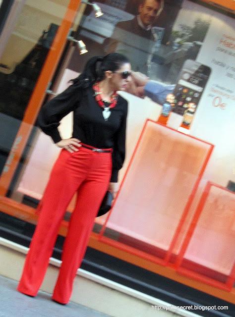 Q2 coral el color de moda ........ Q2 coral el color de moda ........