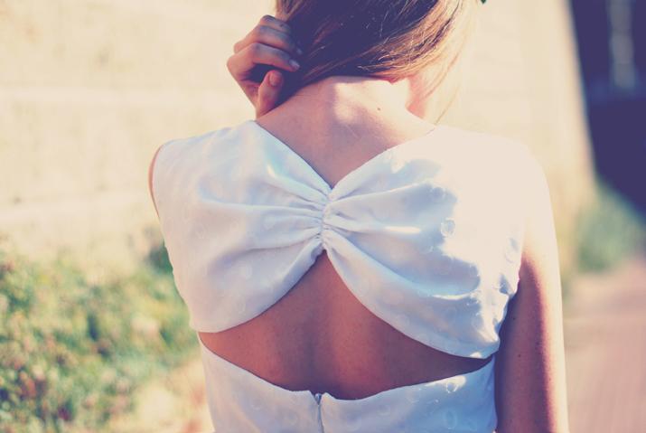 Sexy back dress blog Outfit idea at fashion blog: white little dress with open back for ceremony