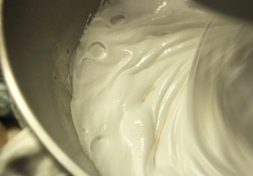 batiendo Receta: nubes blancas