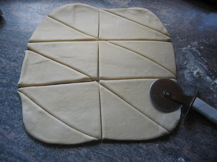 Croissant fácil con hojaldre comprado - Medialunas Croissant fácil con hojaldre comprado - Medialunas