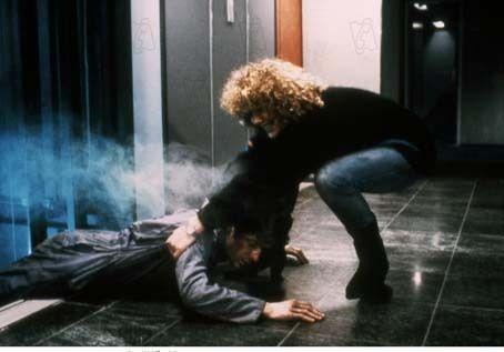 Recordando algunas escenas antológicas: La muerte más recordada de El Ascensor Recordando algunas escenas antológicas: La muerte más recordada de El Ascensor