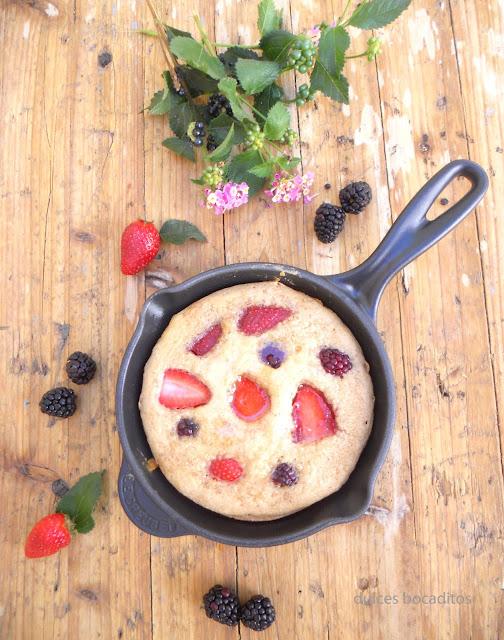 TORTITAS AMERICANAS CON FRUTAS TORTITAS AMERICANAS CON FRUTAS