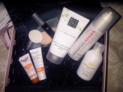 GLOSSYBOX MAYO, THE SUNNY BOX 