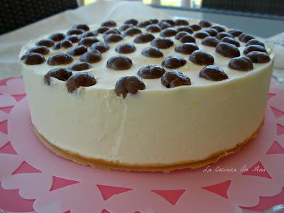 Tarta helada de mousse de vainilla Tarta helada de mousse de vainilla