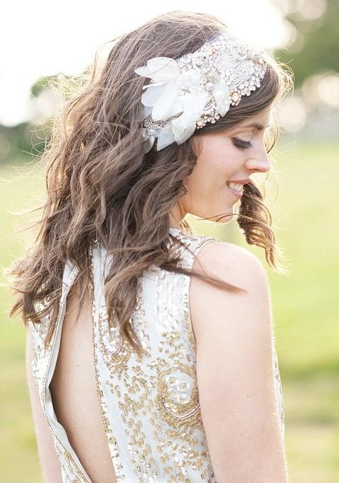 Novias con tocados de estilo vintage Novias con tocados de estilo vintage
