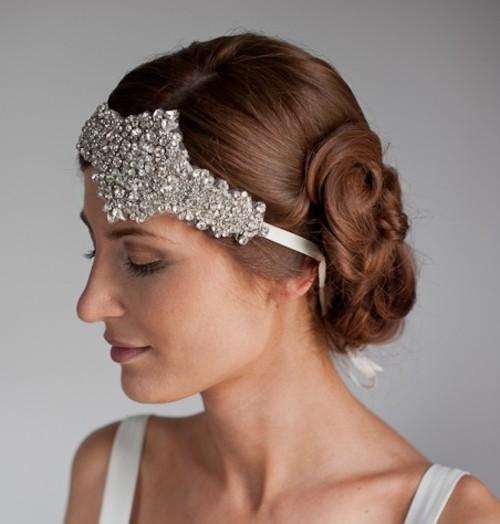 Novias con tocados de estilo vintage Novias con tocados de estilo vintage